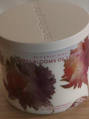 Bath & Body Works Candle - First Bloom of String - # Wick NEW